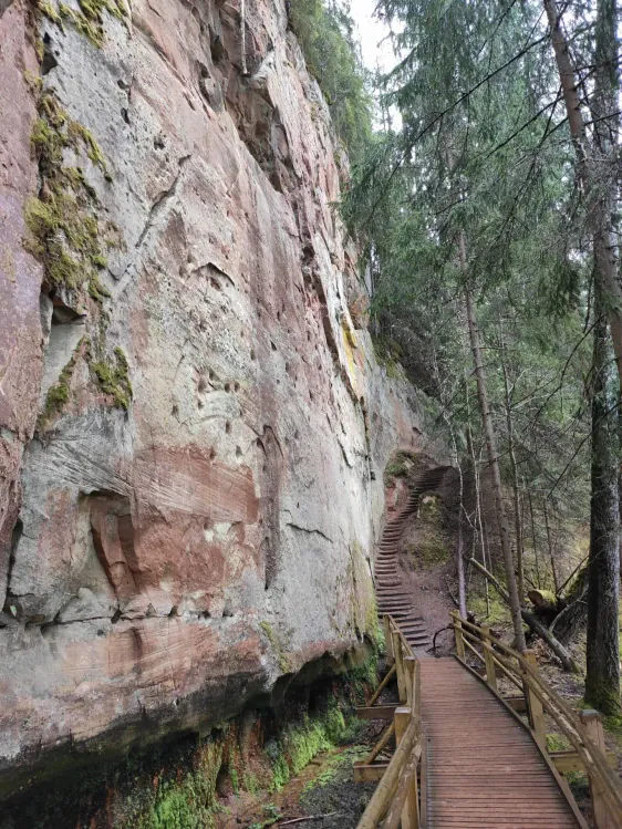 Līču – Laņģu klintis